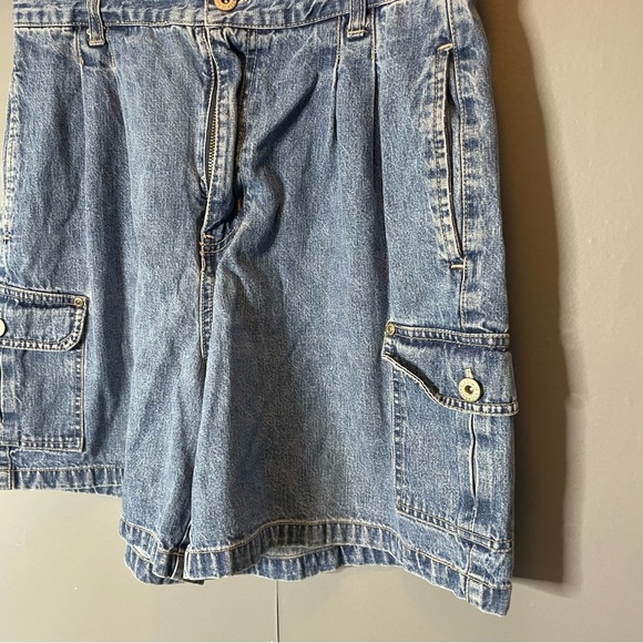 Bill Blass Denim Women's High Waisted Cargo Shorts size 10 vintage - Picture 2 of 10
